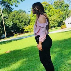 Meet your Posher, Diana